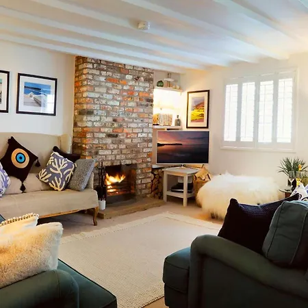 Flora Dora - Luxury - Modern - - Ideal For Groups And Families Nyaraló Filey